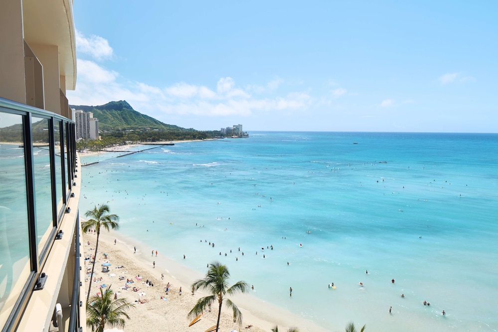 OUTRIGGER Waikiki Beach Resort 84/88