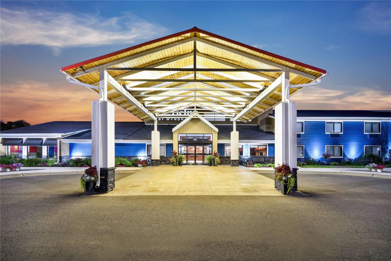 AmericInn by Wyndham Virginia 44/47