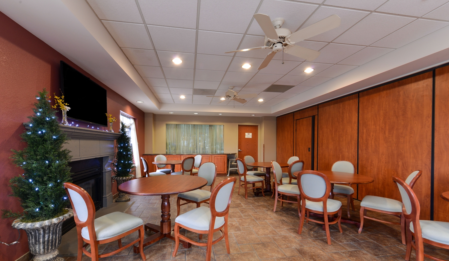 Country Hearth Inn & Suites Edwardsville St. Louis 39/51