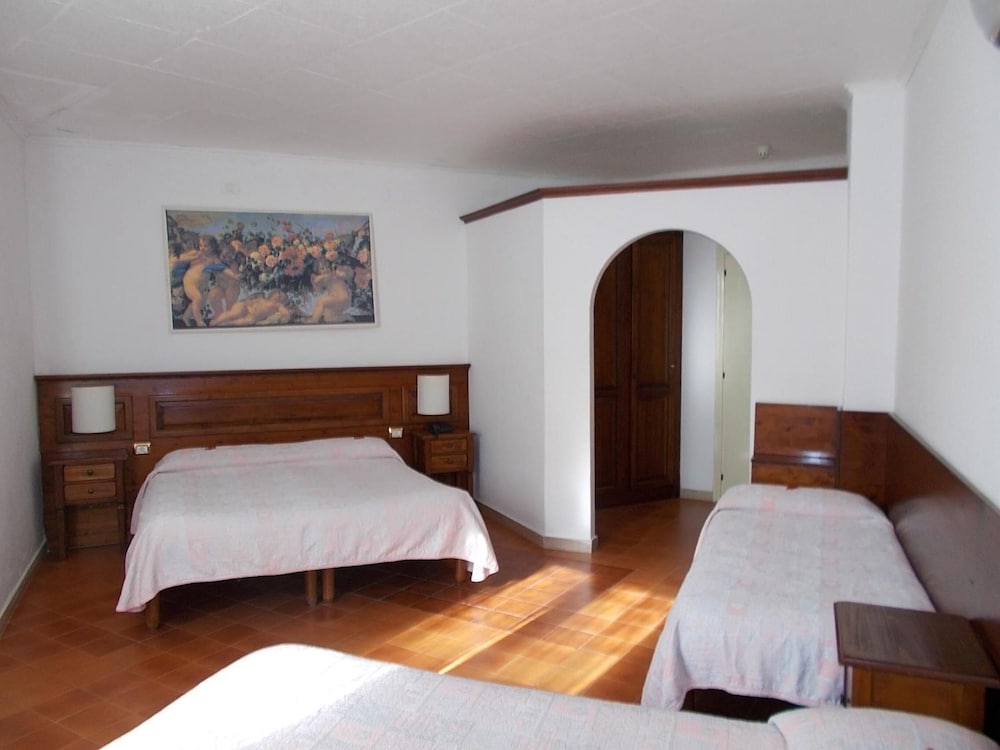 Albergo Del Sole 4/50