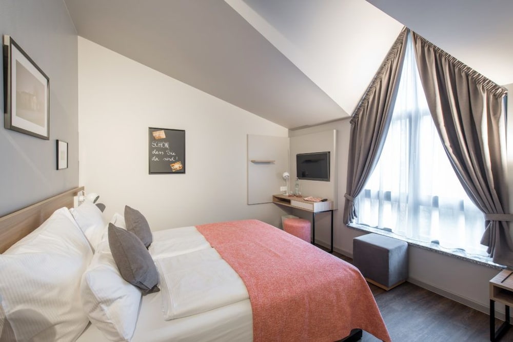 StattHotel 6/35