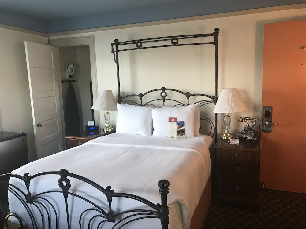 Columbia Gorge Hotel And Spa 11/62