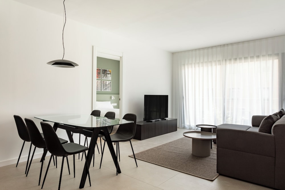 Europa Apartment 38/50