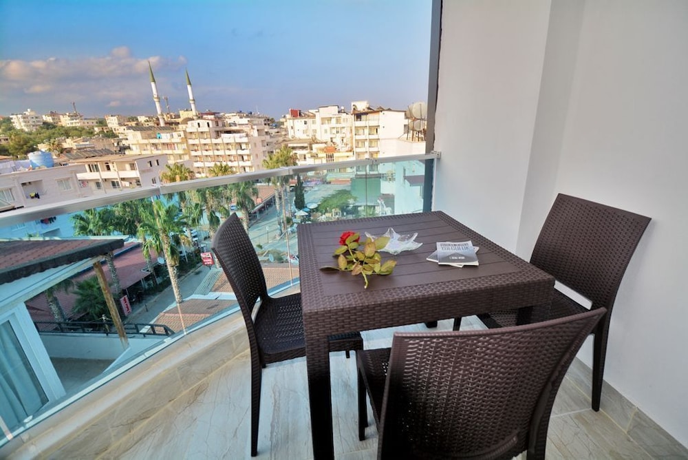 Palmiye Otel 2Kizkalesi 13/16