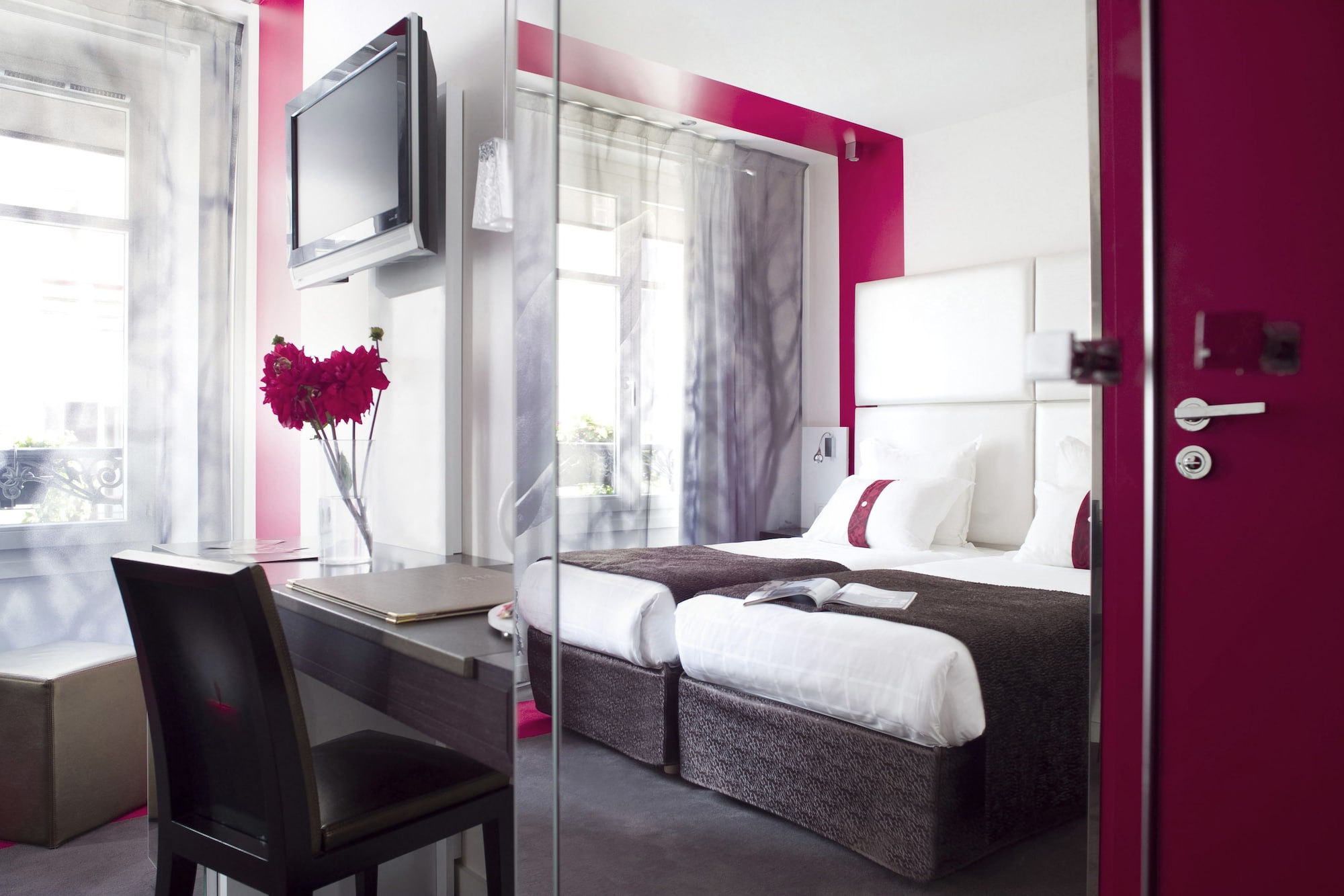 غرفة سوبيريور بسرير مزدوج أو سريرين منفصلين، Grand Hotel Saint Michel 5/7