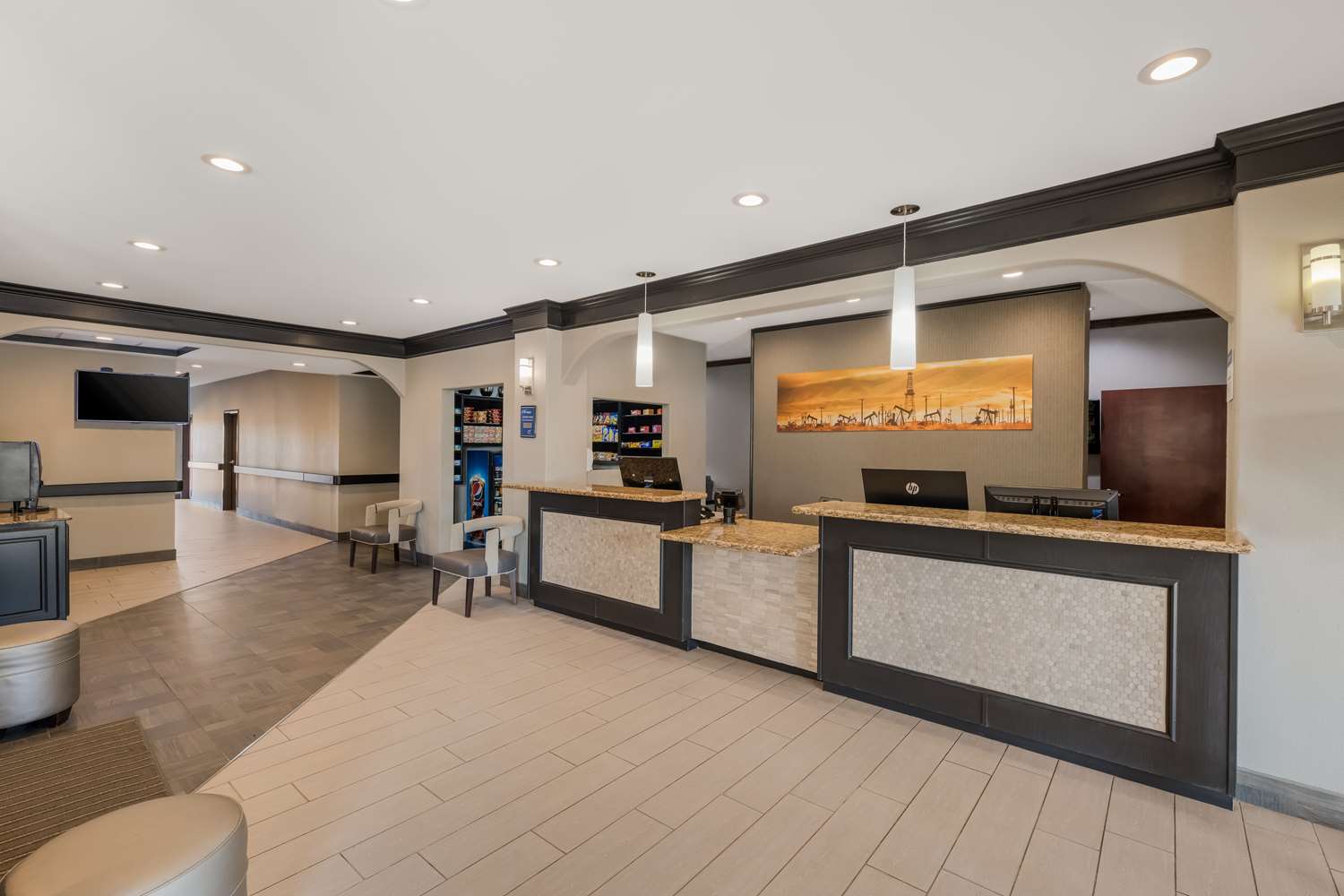 Best Western South Plains Inn & Suites 4/31