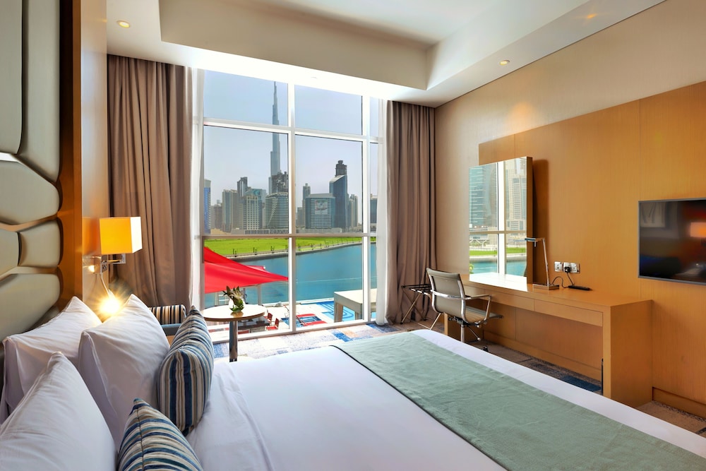 Canal Central Hotel Business Bay 12/46