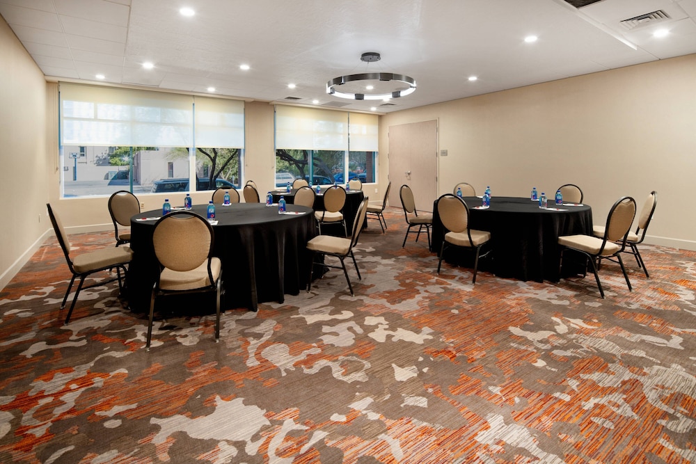 Tucson Marriott University Park 38/49