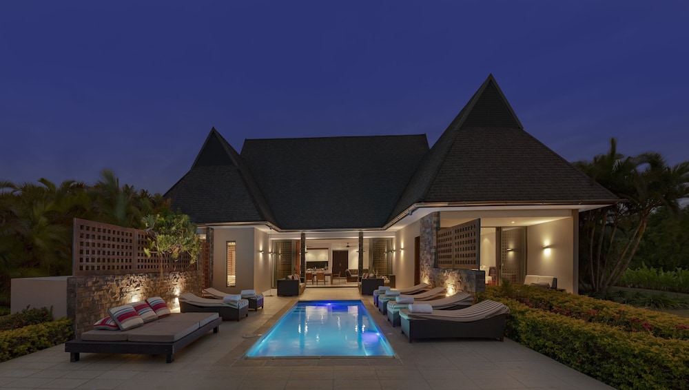 InterContinental Fiji Golf Resort and Spa 3/76