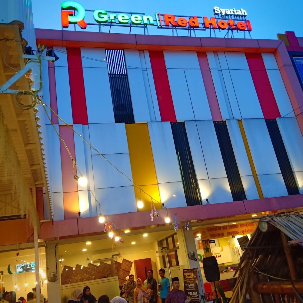 Green Red Hotel Syariah Jombang 3/73