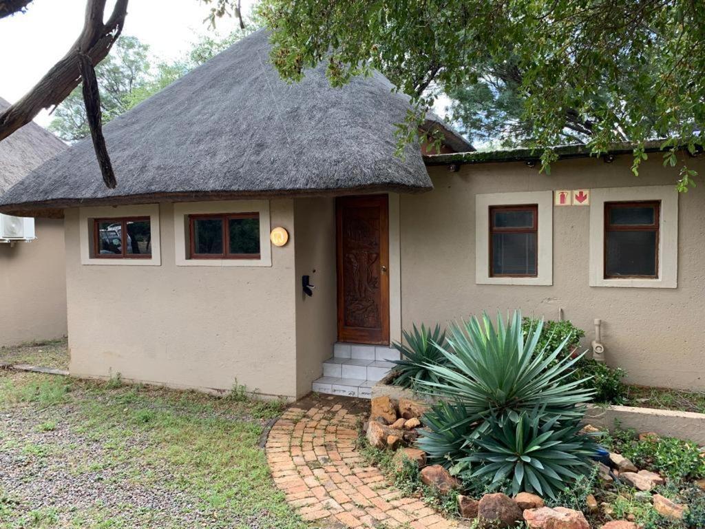 Mabalingwe Elephant Lodge 256a 6/48