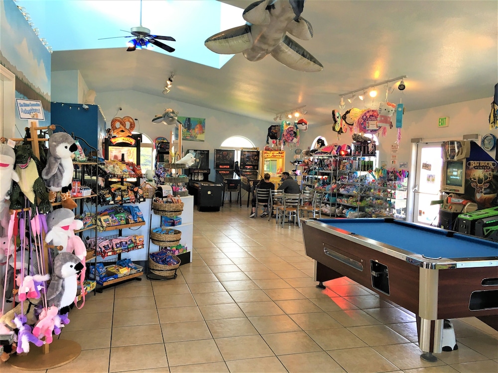Emerald Dolphin Inn 53/62