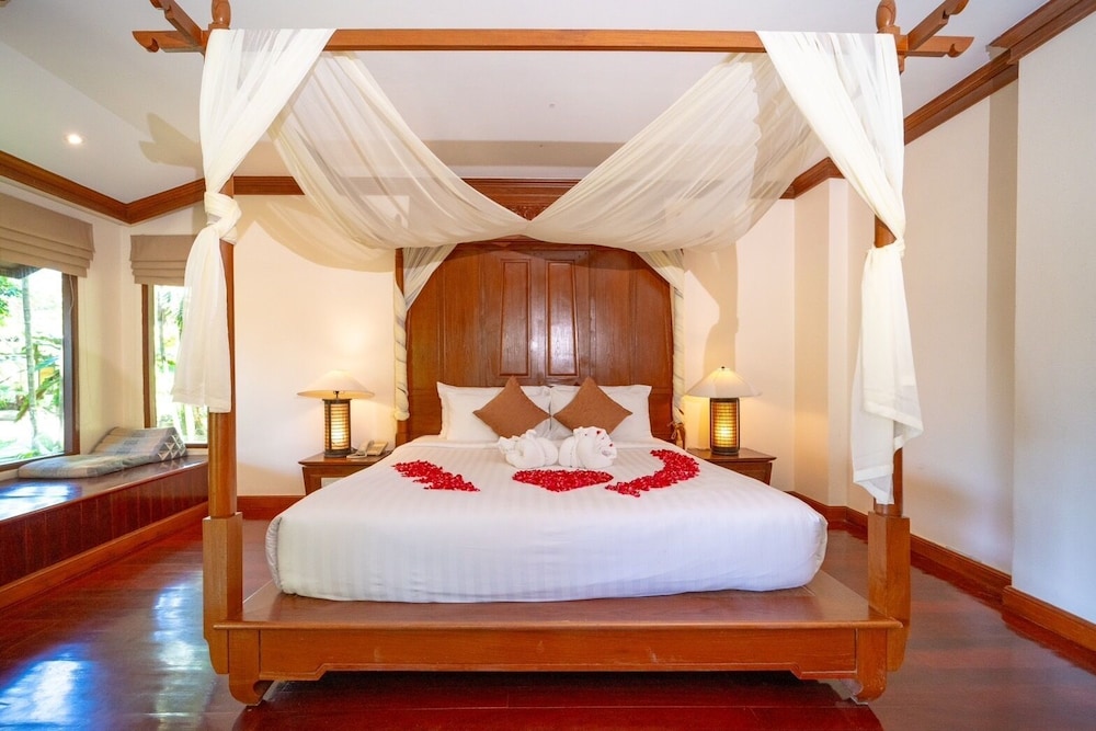 Tropical Villa Plus