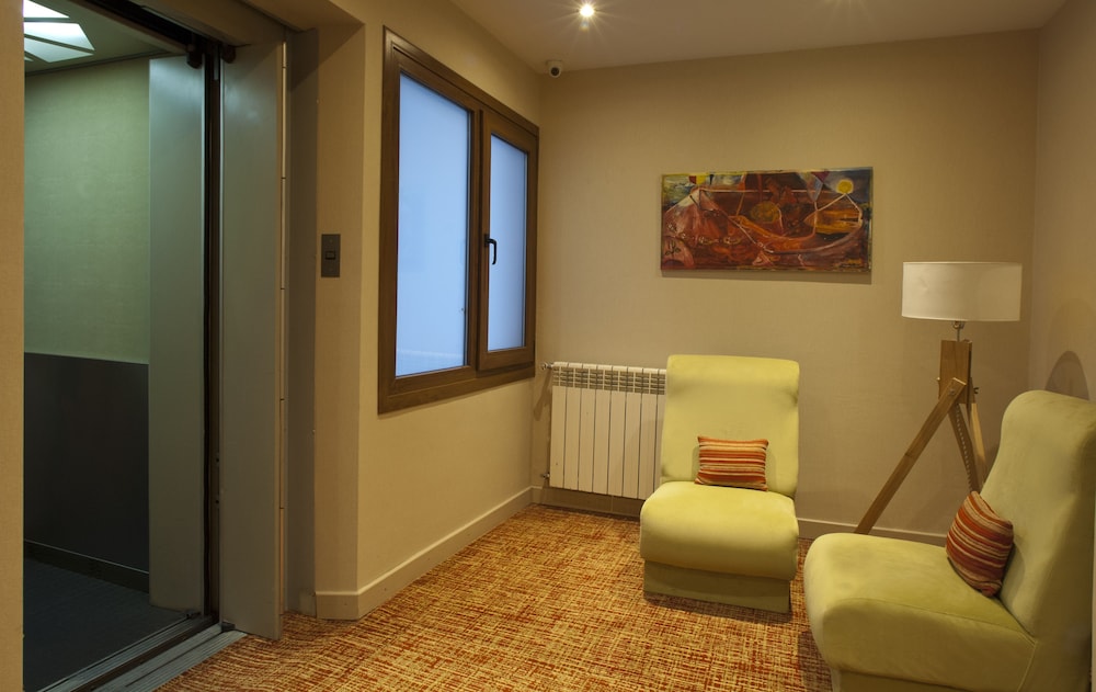 Hotel De Los Andes 22/23