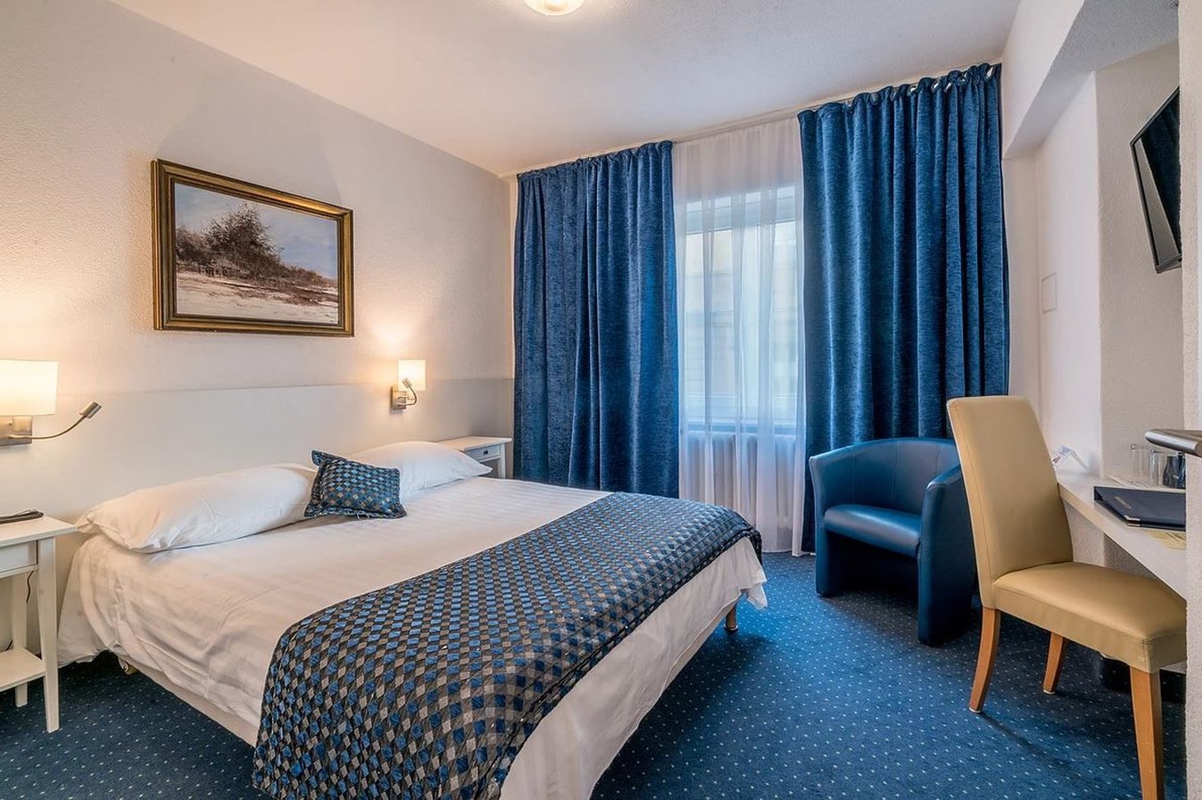 Hotel Touring au Lac 8/58