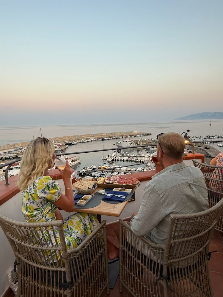 Hotel Bue Marino 45/50