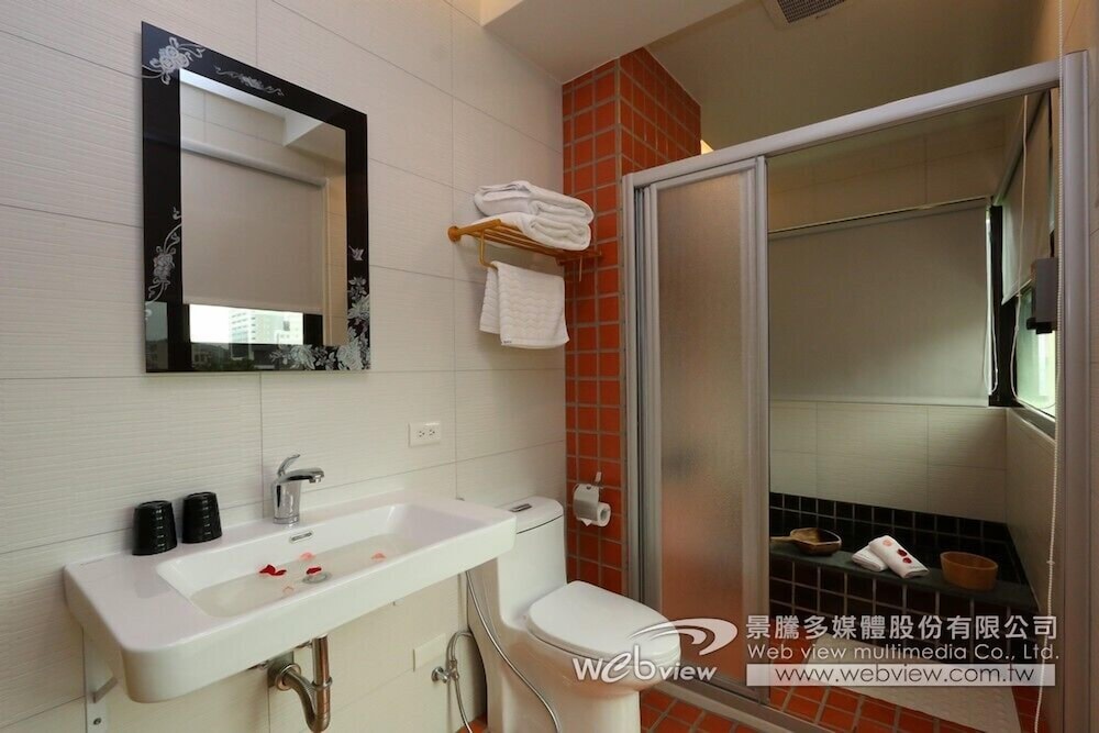 Ruo Shui Hotspring Hotel 7/62