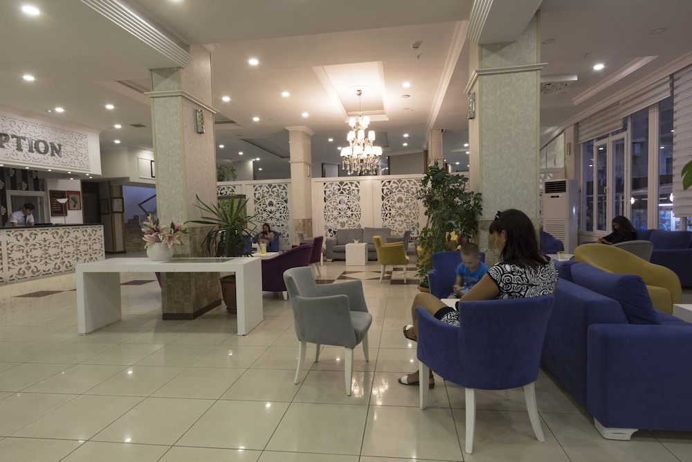 Grand Paradise Hotel 36/50