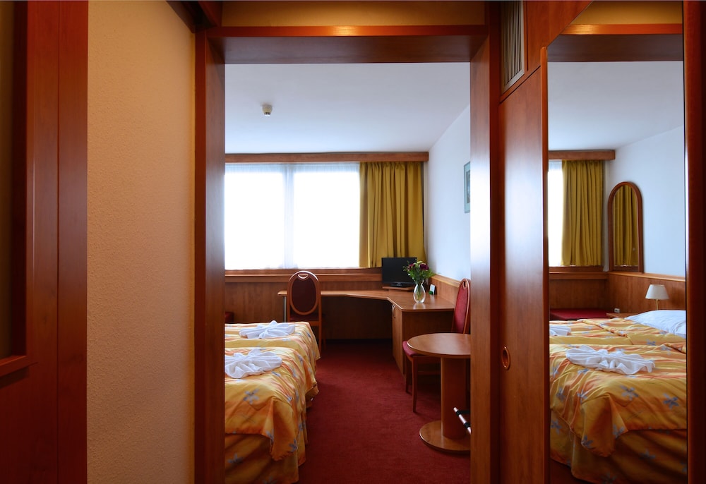 Olympik Hotel 28/68