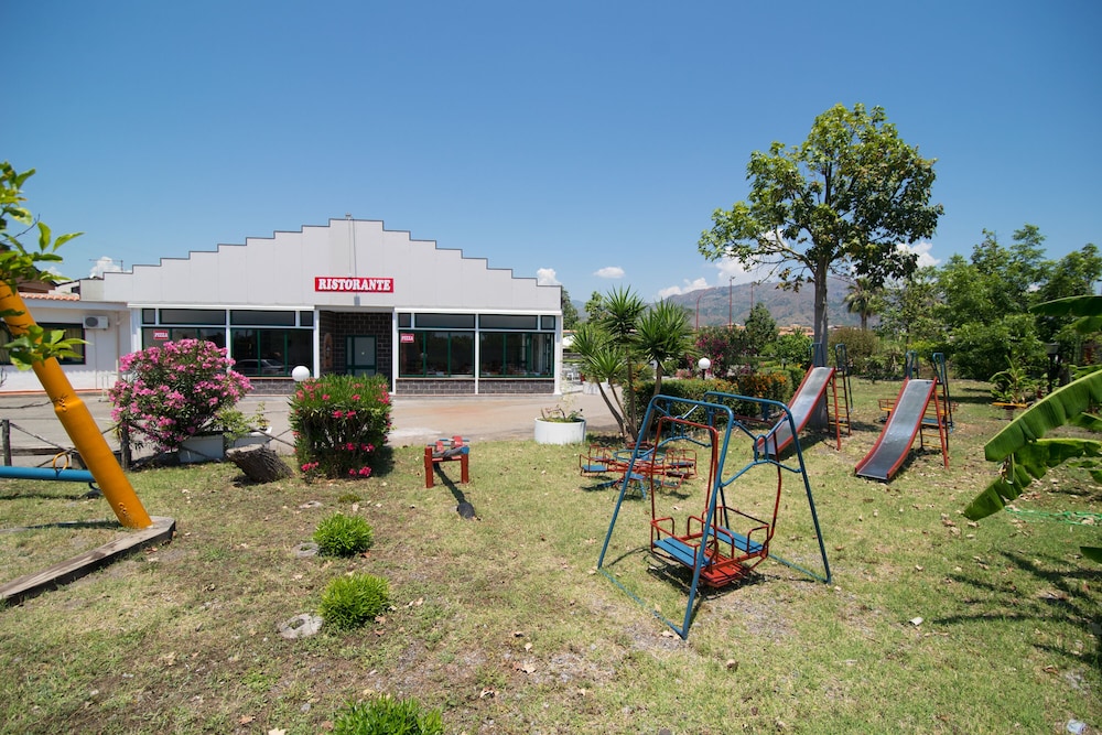 Villaggio Alkantara 59/66