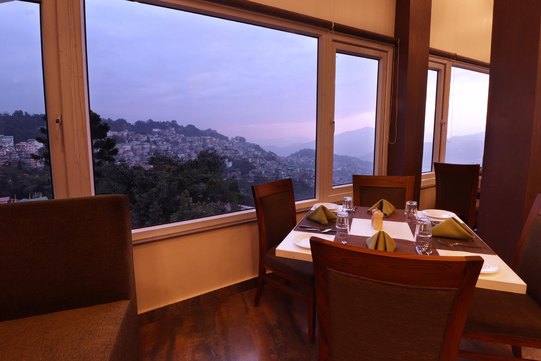 Denzong Shangrila Lords Inn Gangtok 35/44