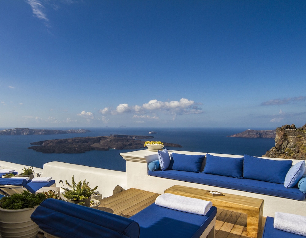 Iconic Santorini 53/73