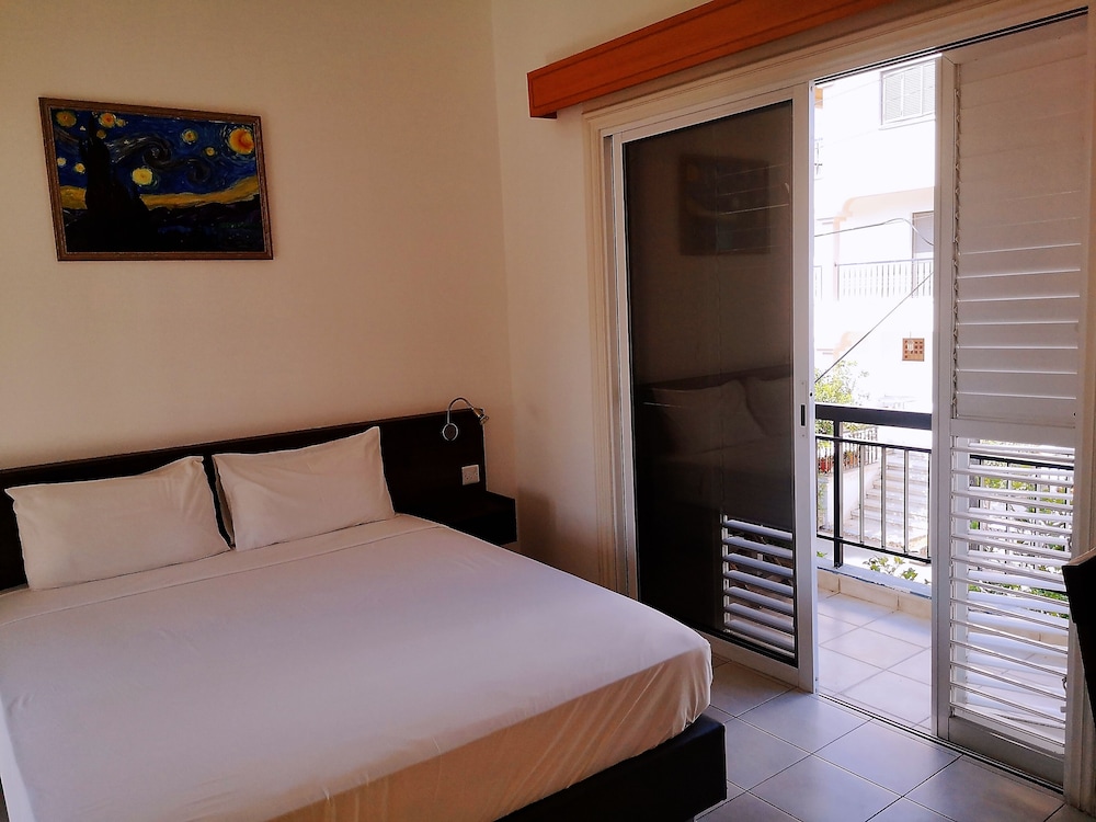 St Elena Boutique Hotel 13/50