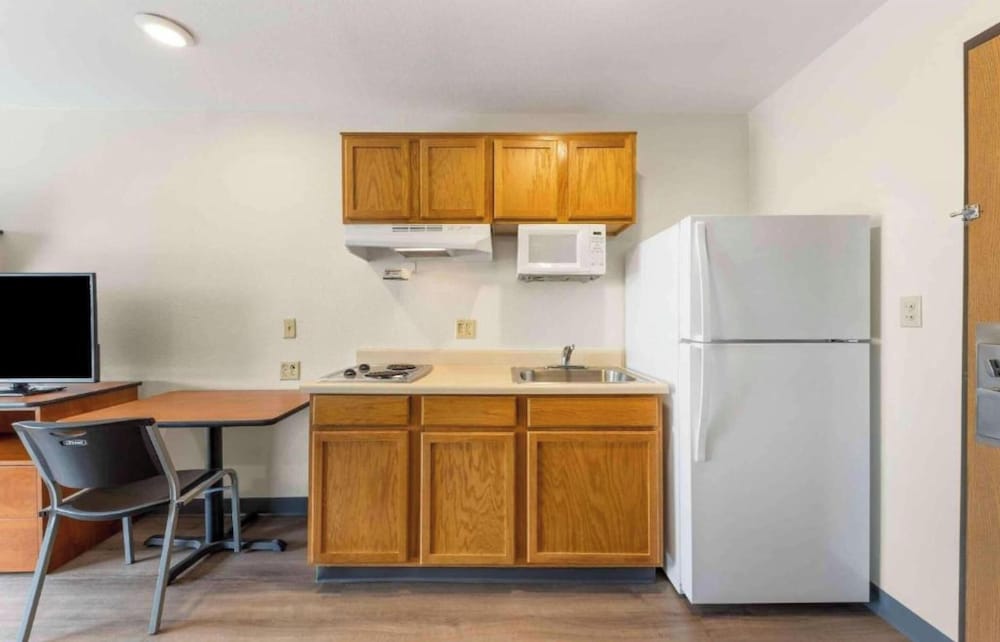 Studio 6 Extended Stay Oklahoma City Norman OK 35/49