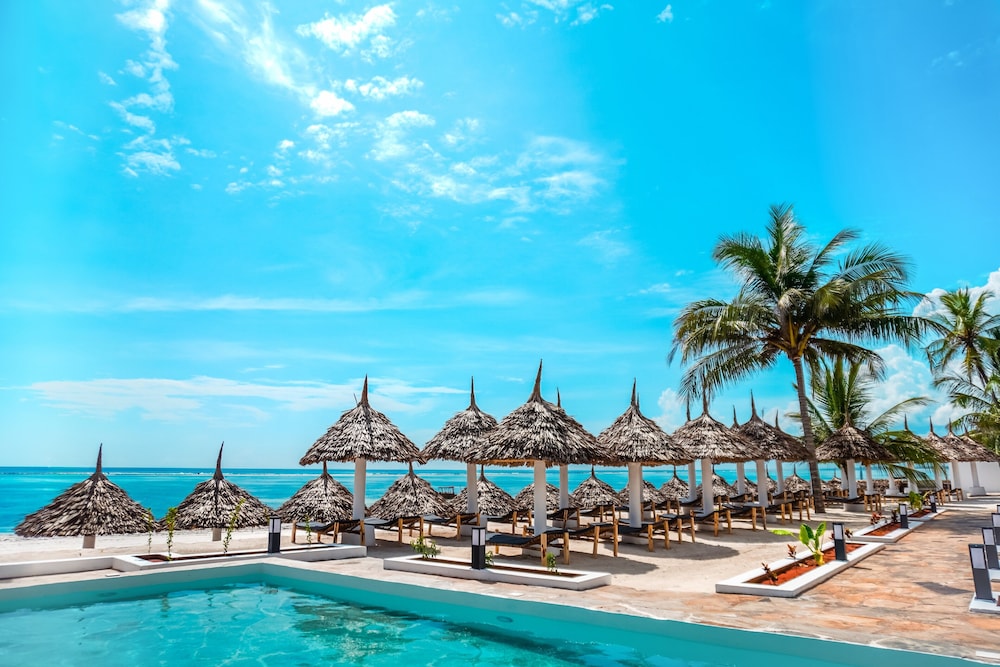 AHG Sun Bay Mlilile Beach Hotel 72/75