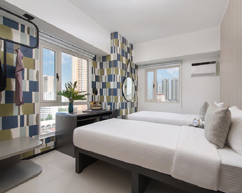 The Suites at Torre Lorenzo Malate 6/18