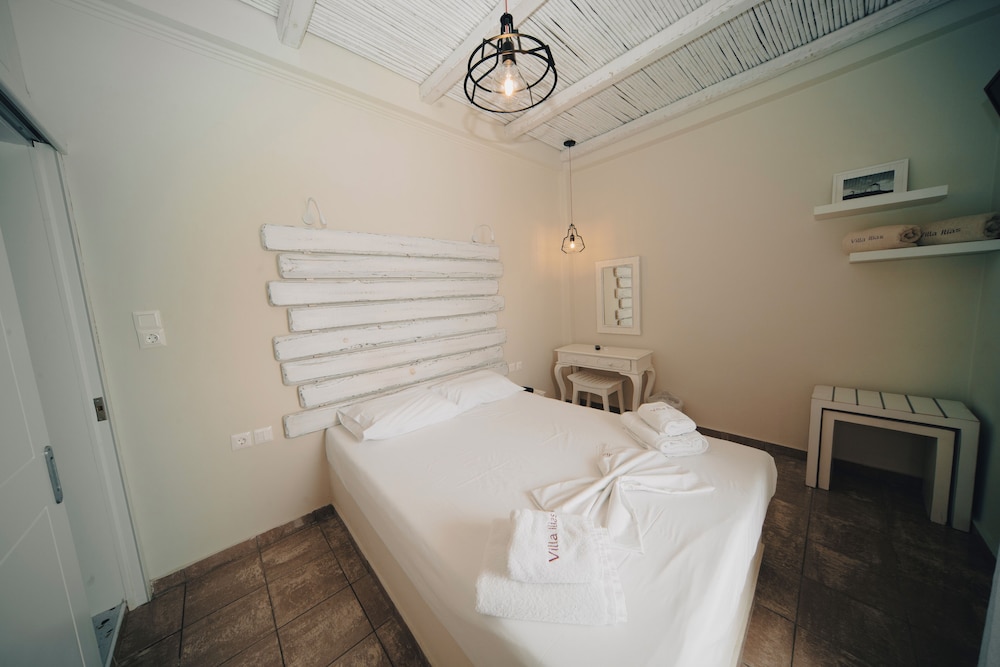 Villa Ilias 7/50