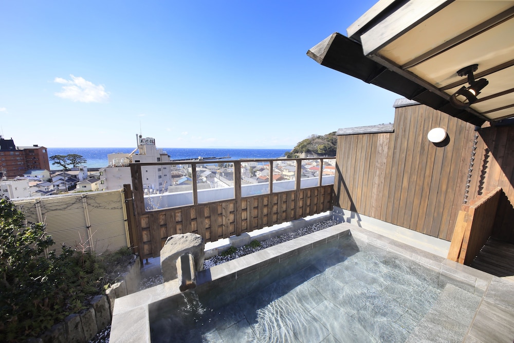 Atarayo Nishiizu 37/61