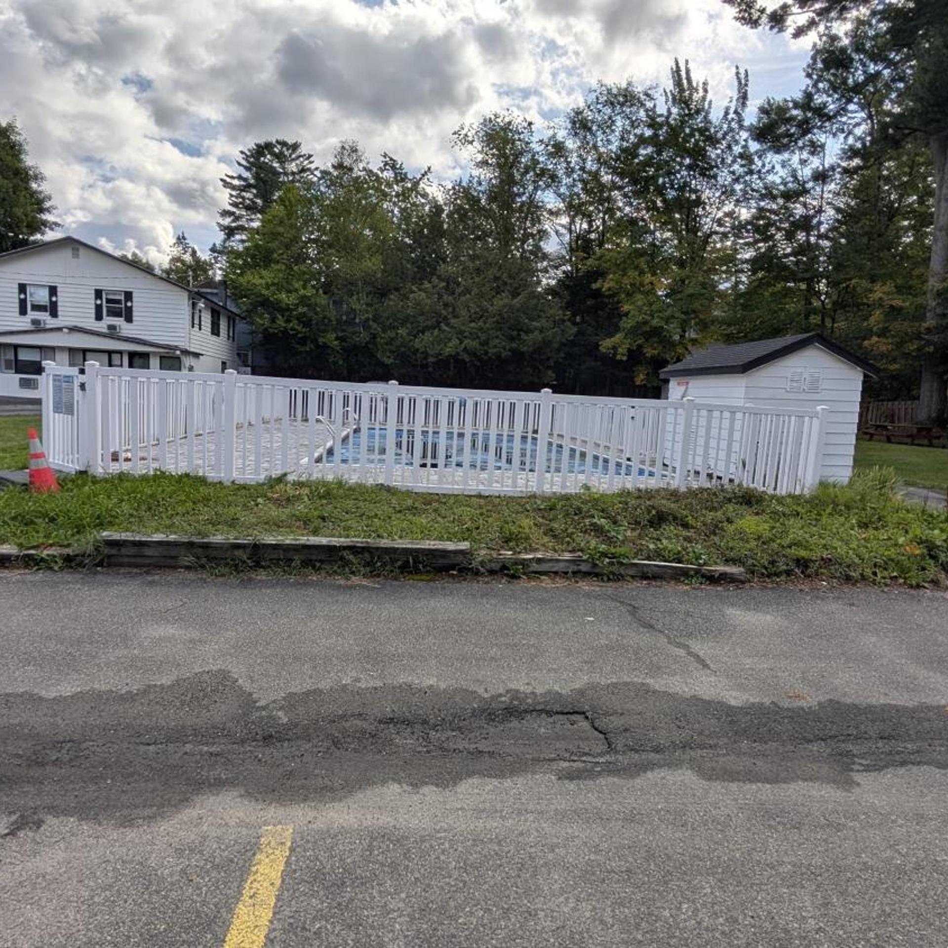 Maple Leaf Inn 28/40