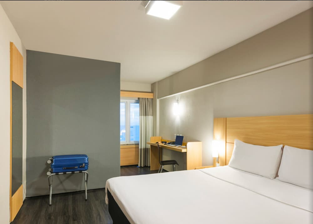 ROOM, QUEEN BED, SEA VIEW
