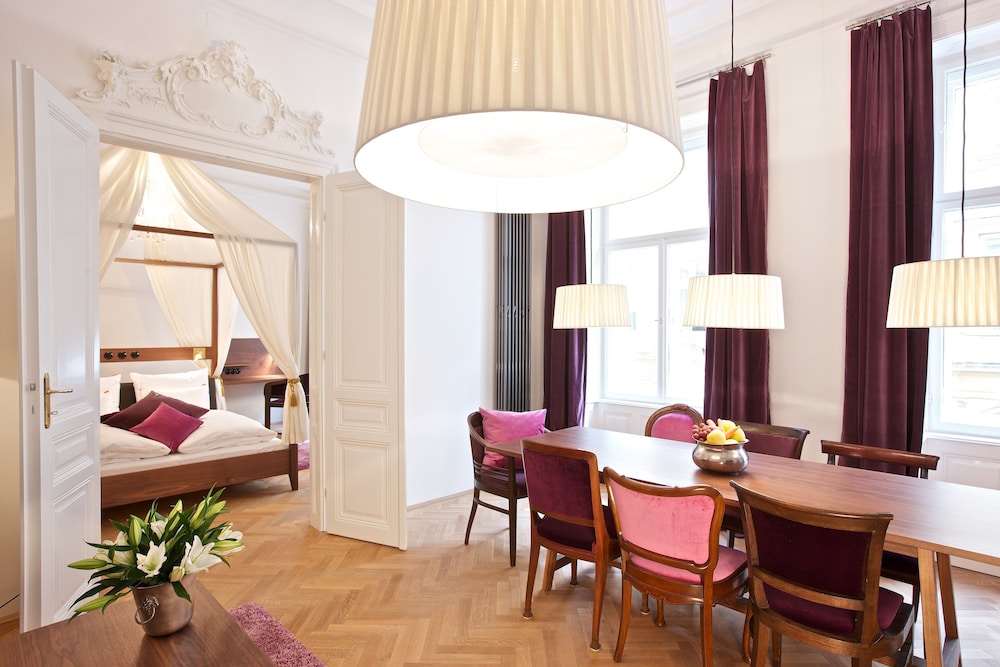 Hollmann Beletage Design and Boutique 58/62