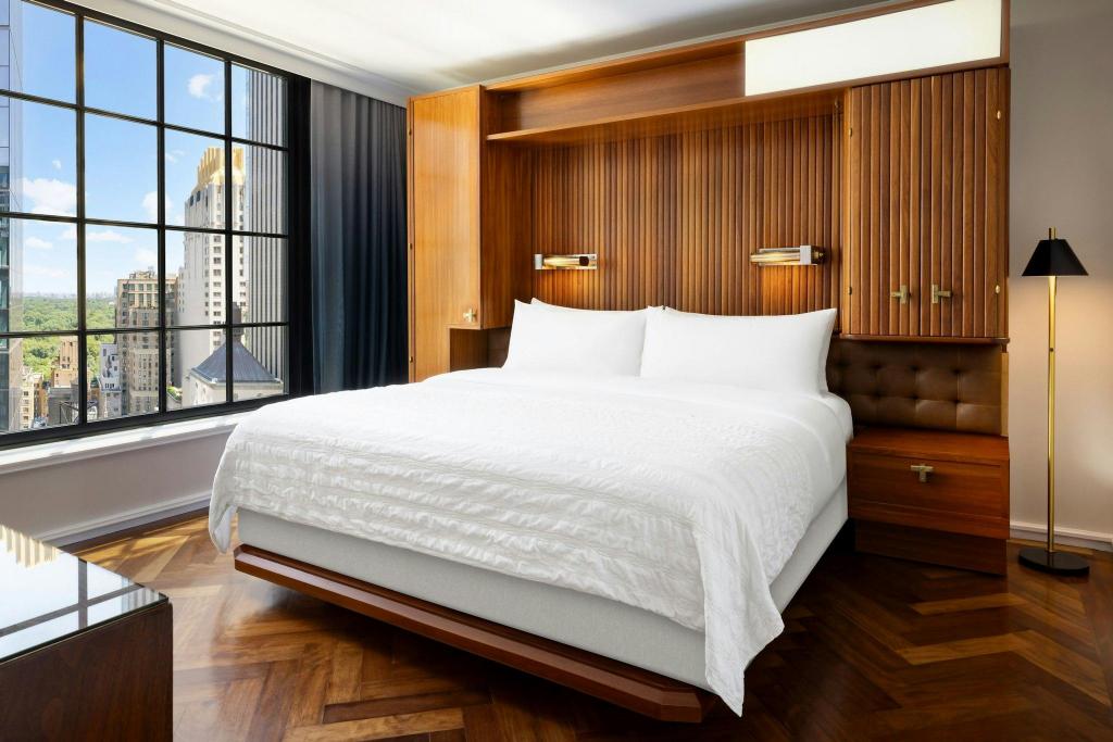 2 Bedrooms, Penthouse Suite, 2 King Beds