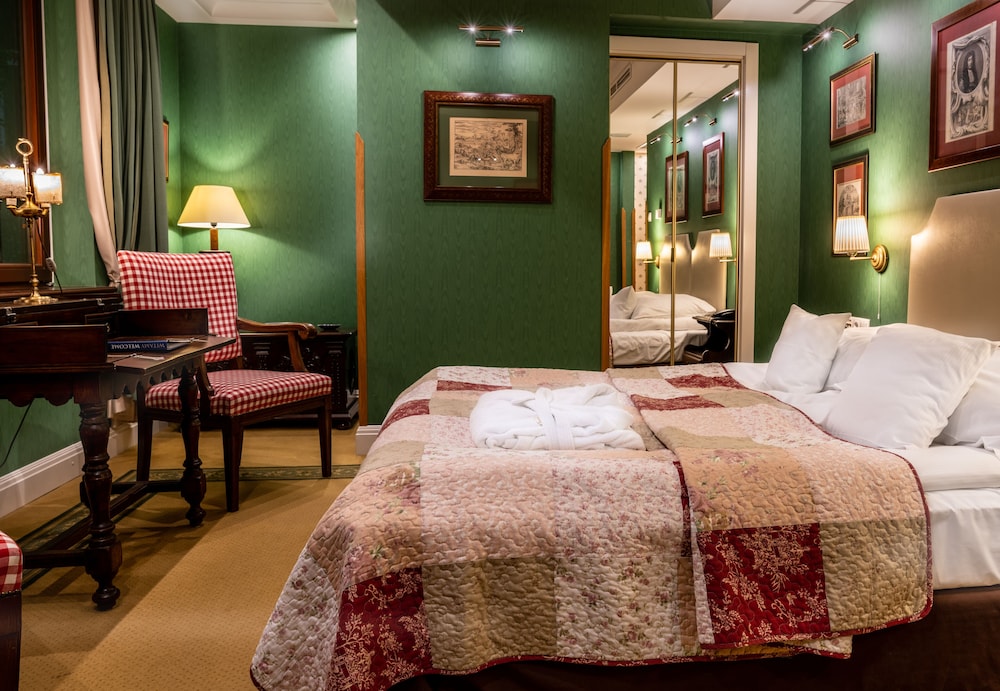 Hotel Grodek 22/50
