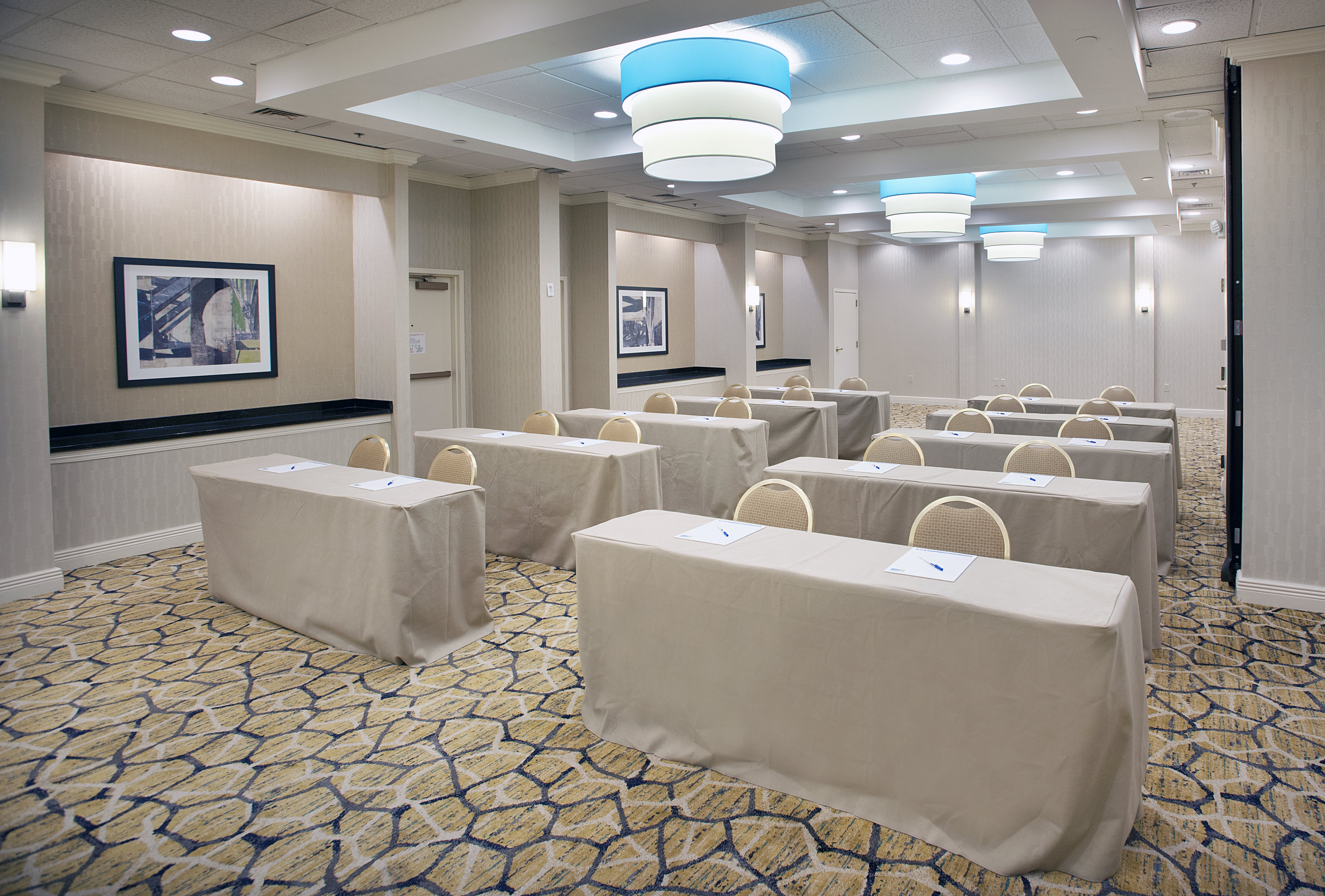 Holiday Inn Express Nashville-Hendersonville 26/41