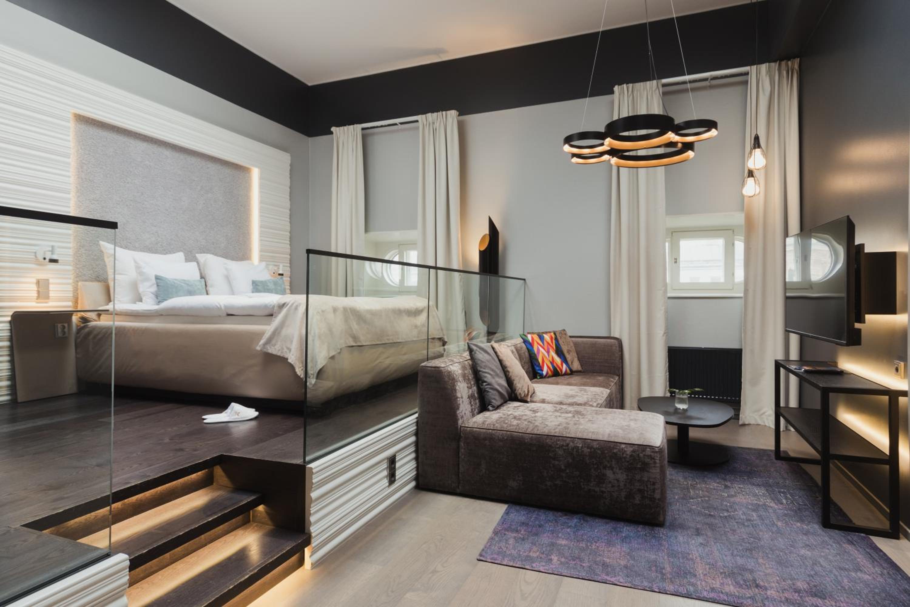 Sky, Loft, Queen Bed