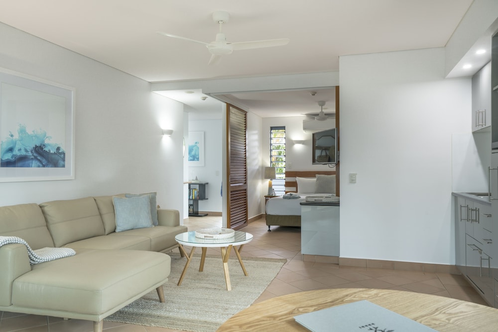Peninsula Boutique Hotel - Adults Only 12/44