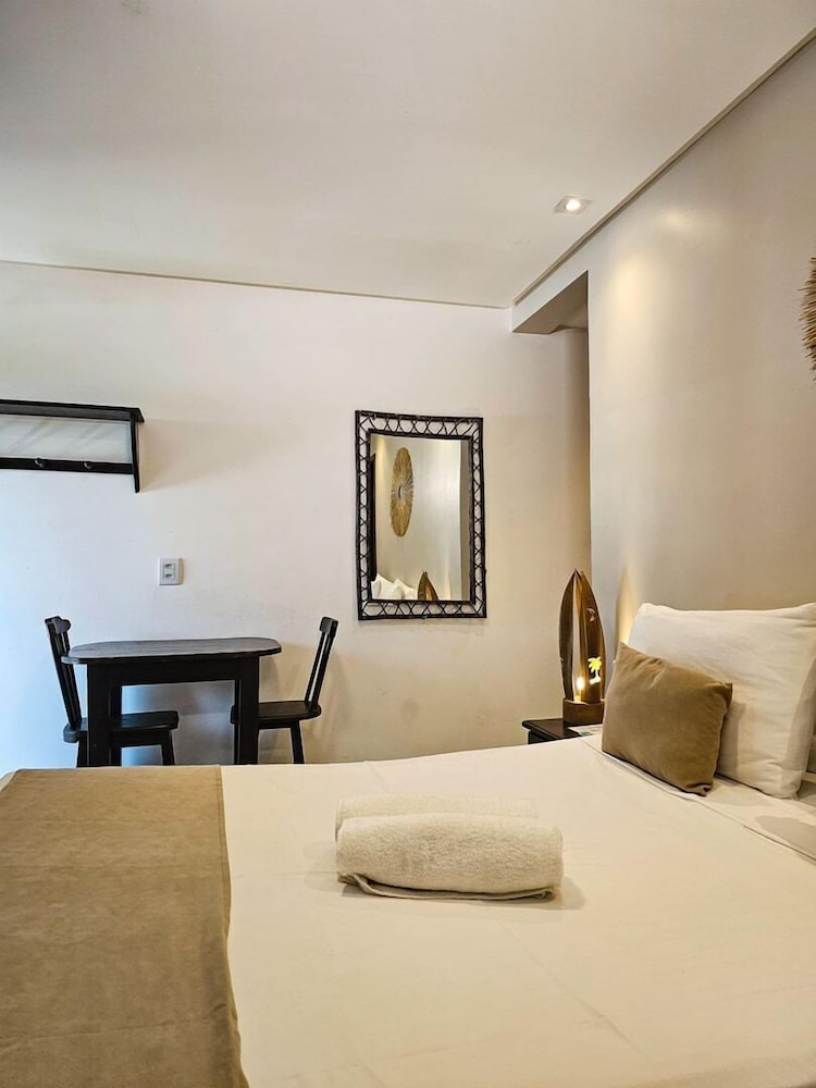 DELUXE, SEA VIEW
