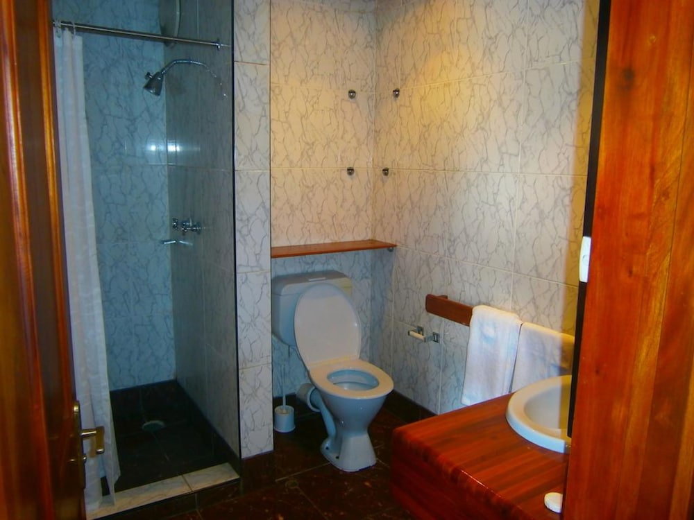 Southern Cross Hotel Fiji 55/57