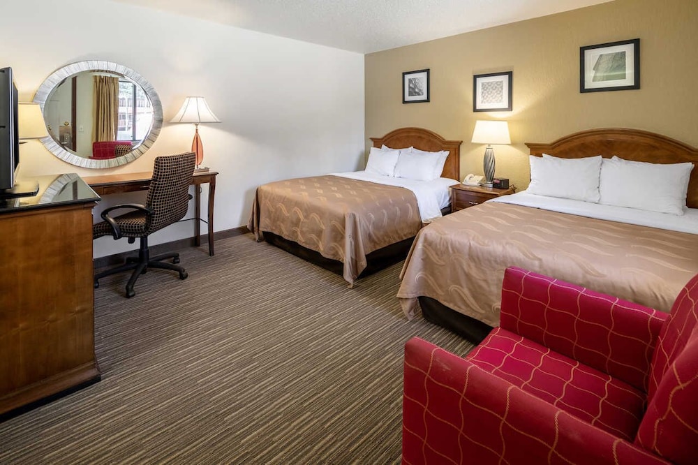 Quality Inn Keystone near Mount Rushmore 20/47