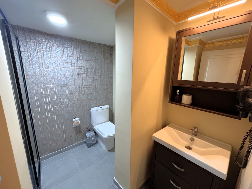Taksim No 44 Hotel & Suites 52/58
