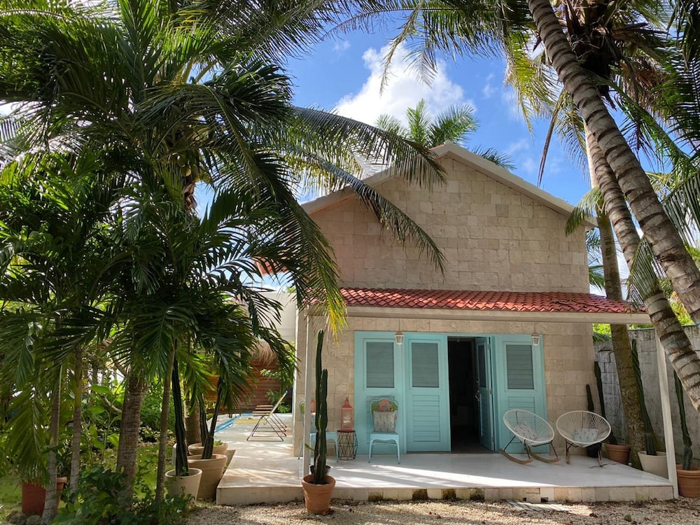 Casa Shiva Bacalar By Mij 1/35