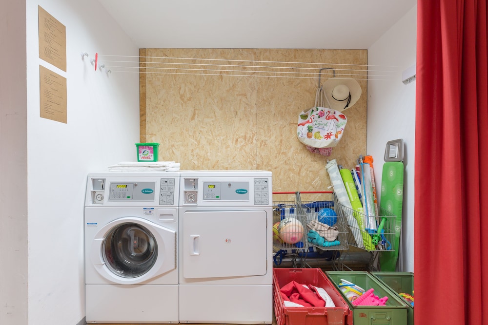 Tomate Rooms 4/50
