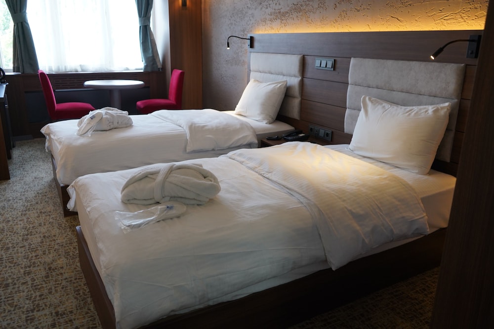 KIRCI HOTEL 14/48