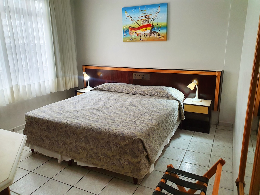Gumz Hotel 11/68