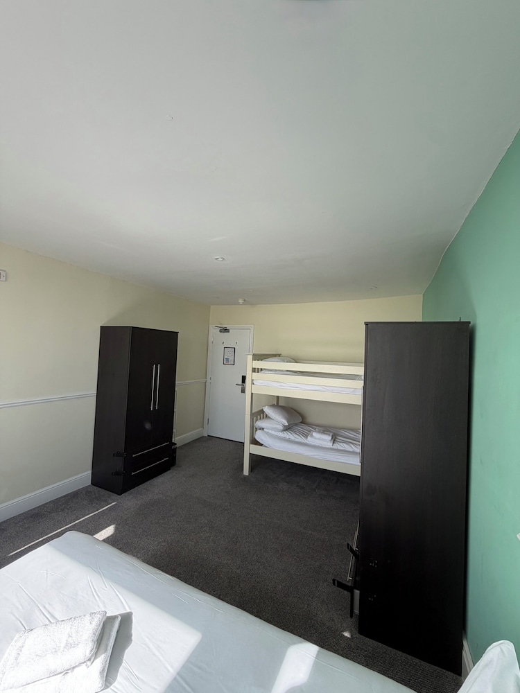BRIGHTON HOTEL(FORMERLY BEST WESTERN BRIGHTON) 20/45