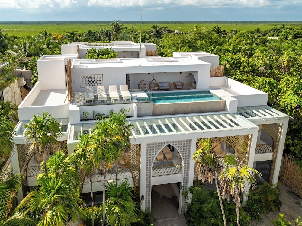 Sana Tulum Beachfront Boutique Hotel 10/72